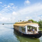 Munnar Thekkady Alleppey 5 Days Tour – A Breathtaking Kerala Experience Through Hills, Wild Life & Backwaters