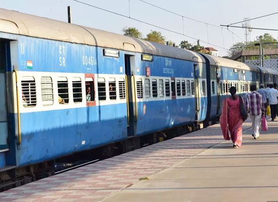 Same Day Agra Tour by Gatimaan Express – Comfort, Speed & Heritage in One Day